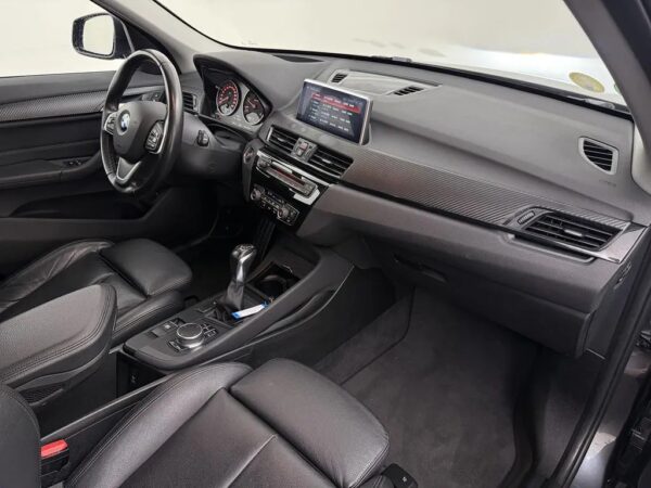 Photo 23 of 25 of WBAHT710405J50291 BMW X1 sDrive18d Aut. High Executive HUD