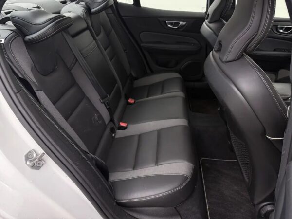 Volvo S60 2.0 T4 R-Design