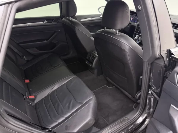 Volkswagen Arteon 2.0 TSI AUT. Business R