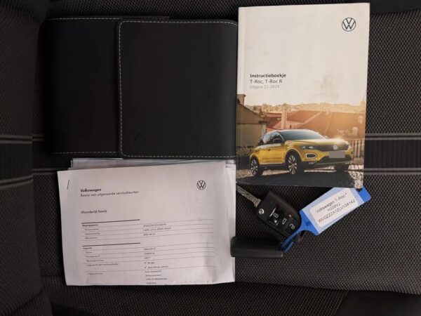Photo 24 of 25 of WVGZZZA1ZLV134142 Volkswagen T-Roc 1.0 TSI Style Business