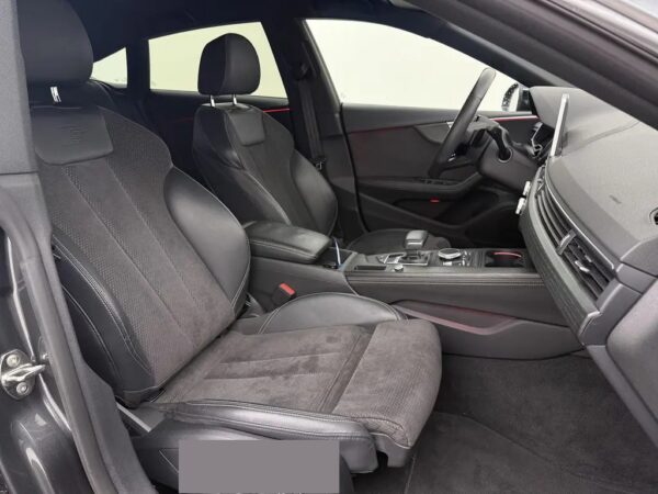 Photo 24 of 26 of WAUZZZF51KA071657 Audi A5 Sportback 40 g-tron Launch edition Sport