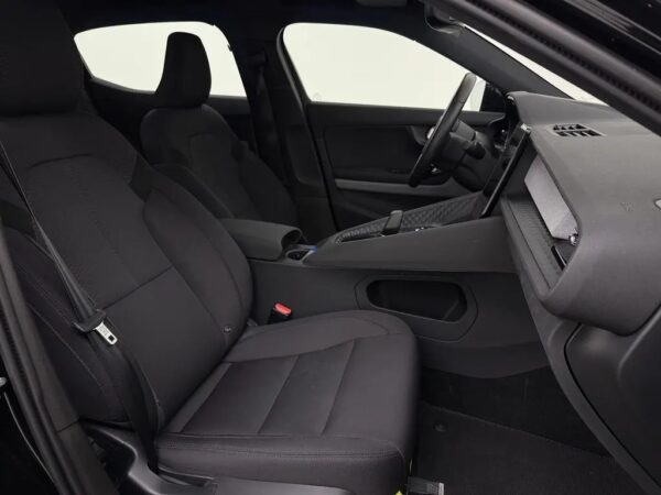 Photo 24 of 27 of LPSVSECEKNL057293 Polestar 2 Standard Range Single Motor 63kWh