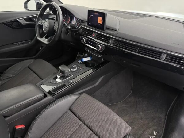 Audi A4 Avant 1.4 TFSI AUT. Sport S line Edition