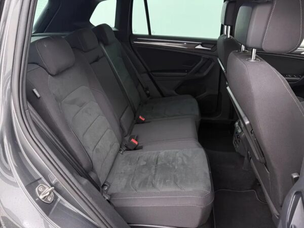 Volkswagen Tiguan 1.5 TSI AUT.Highline Business R Pano
