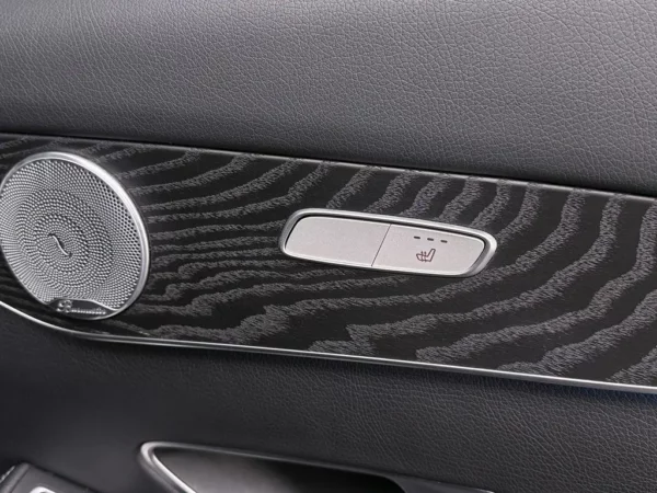 Photo 24 of 29 of WDC2539461F205582 Mercedes-Benz GLC 250 4MATIC Prestige Pano