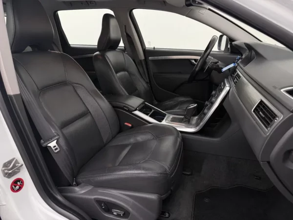 Volvo XC70 2.0 D4 AUT. FWD Nordic+ Pano