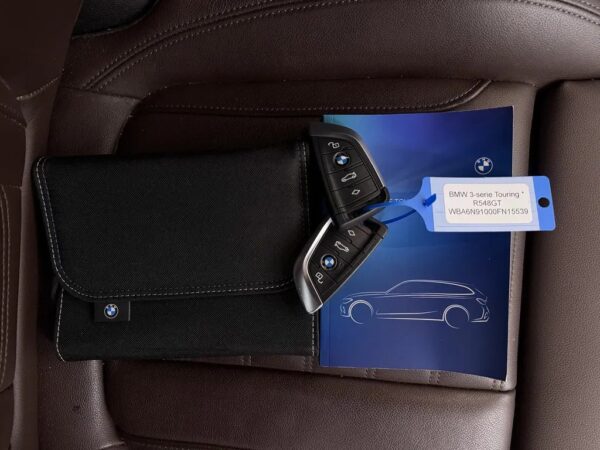 BMW 3 Serie Touring 320e Business Edition Plus M-Sport LED