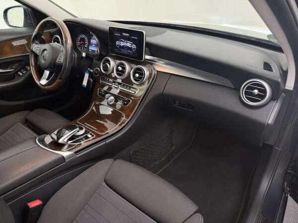 Mercedes-Benz C-Klasse 200 AUT. Ambition