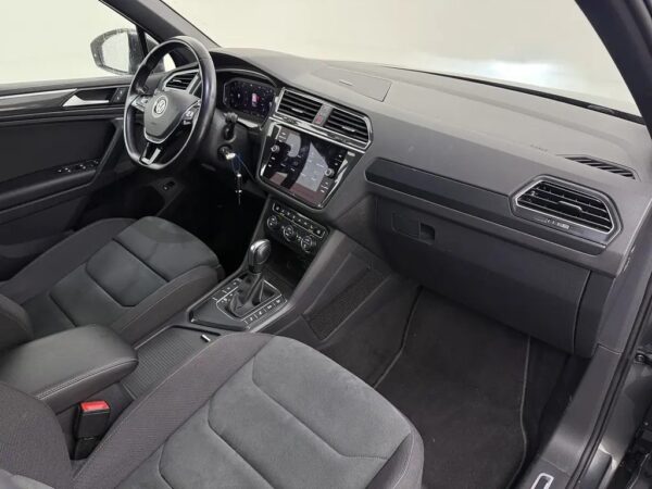 Volkswagen Tiguan 1.5 TSI AUT.Highline Business R Pano