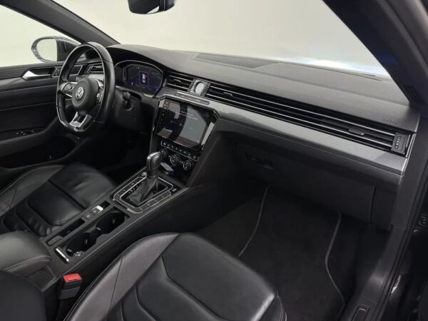 Volkswagen Arteon 2.0 TSI AUT. Business R
