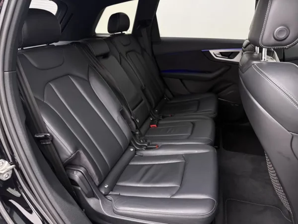 Photo 26 of 31 of WAUZZZ4M5HD026738 Audi Q7 3.0 TDI e-tron quattro Sport LED-Matrix