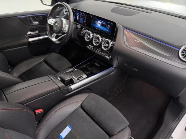 Mercedes-Benz B-Klasse 180 Aut. Launch Edition Premium Plus AMG