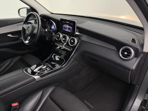 Mercedes-Benz GLC 250 4MATIC Business LED
