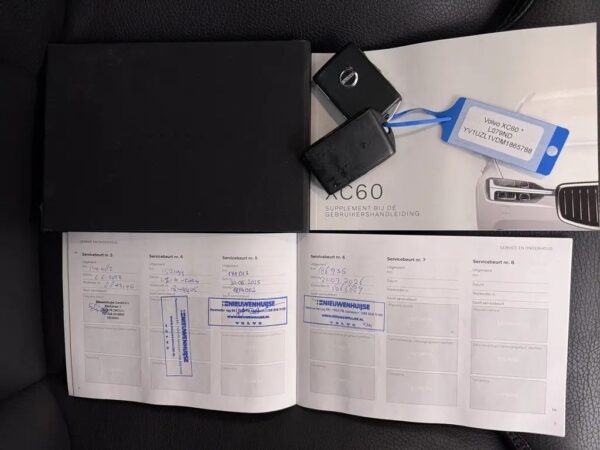 Volvo XC60 2.0 B5 Aut. Momentum Exclusive Pano