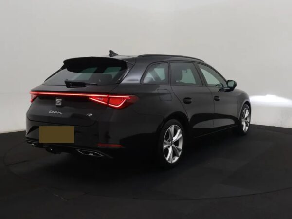 SEAT Leon Sportstourer 1.5 eTSI Aut. FR Business VC