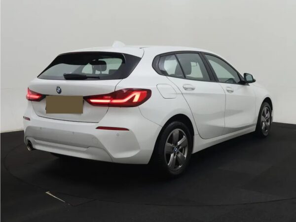 Photo 3 of 23 of WBA7K110707L48802 BMW 1-serie 116i Business Edition