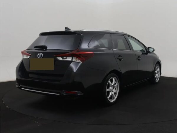 Toyota Auris Touring Sports 1.8 Hybrid Lease