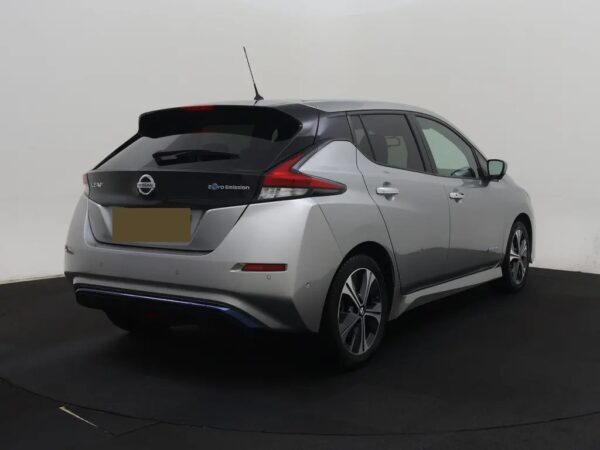 Photo 3 of 25 of SJNFAAZE1U0056906 Nissan Leaf Tekna 40 kWh