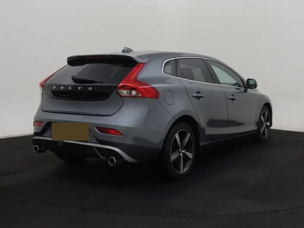 Volvo V40 2.0 D3 AUT. R-Design LED