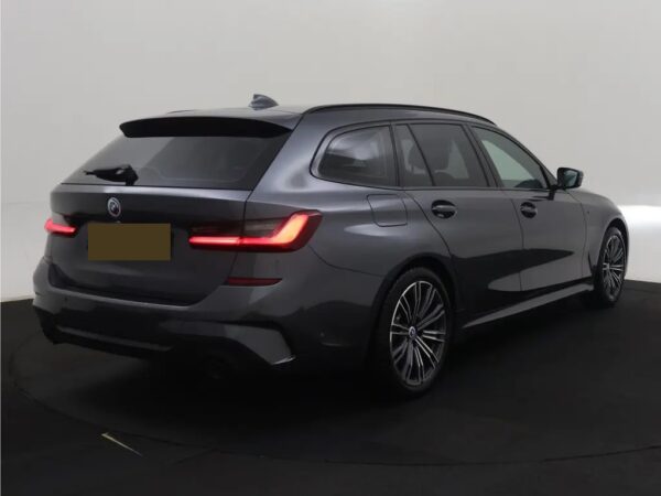 BMW 3 Serie Touring 320e Business Edition Plus M-Sport LED