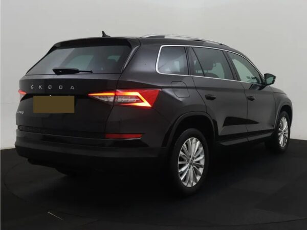 Photo 3 of 27 of TMBJB9NS0M8040020 Skoda Kodiaq 1.5 TSI Aut. Business Edition Pano