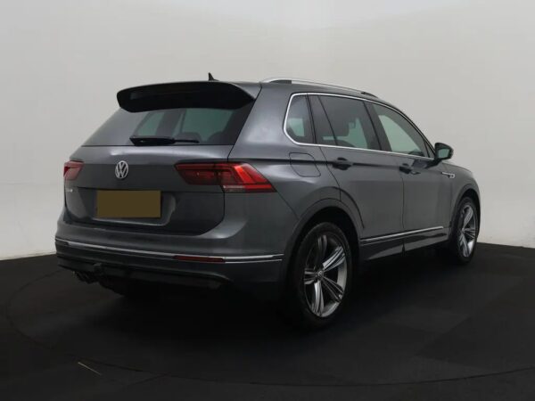 Volkswagen Tiguan 1.5 TSI AUT.Highline Business R Pano