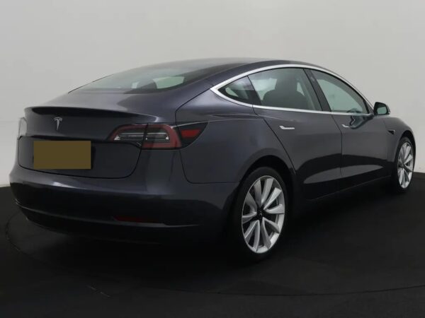 Tesla Model 3 Standard RWD Plus 60 kWh FSD