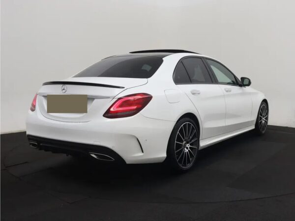 Mercedes-Benz C-Klasse 180 Aut. Premium Plus Pack AMG