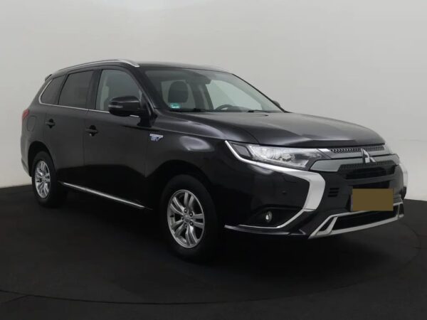 Mitsubishi Outlander 2.4 PHEV Pure LED