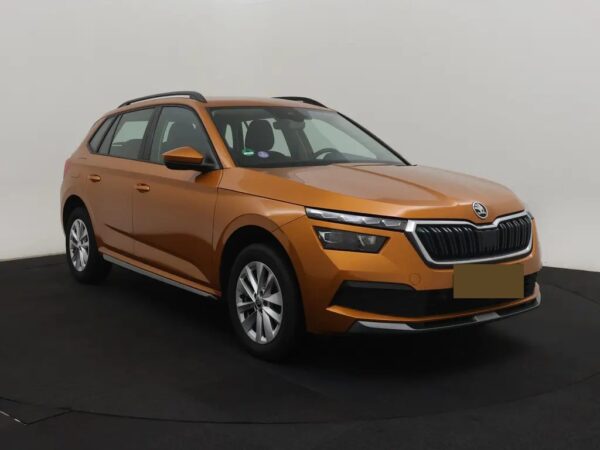 Photo 4 of 22 of TMBGR7NWXP3133285 Skoda Kamiq 1.0 TSI Business Edition