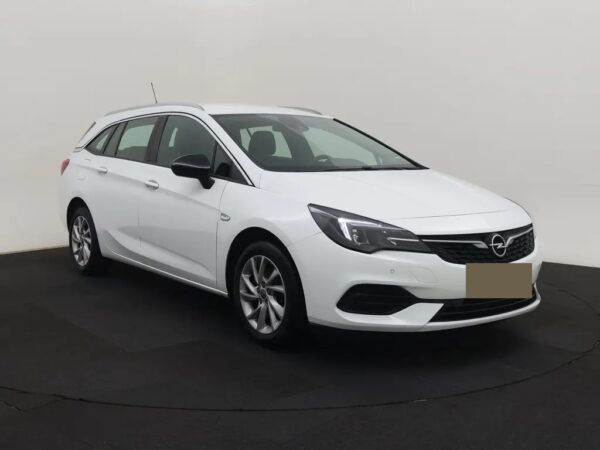 Photo 4 of 22 of W0VBE8ES6M8011861 Opel Astra Sports Tourer 1.2 Business Elegance LED
