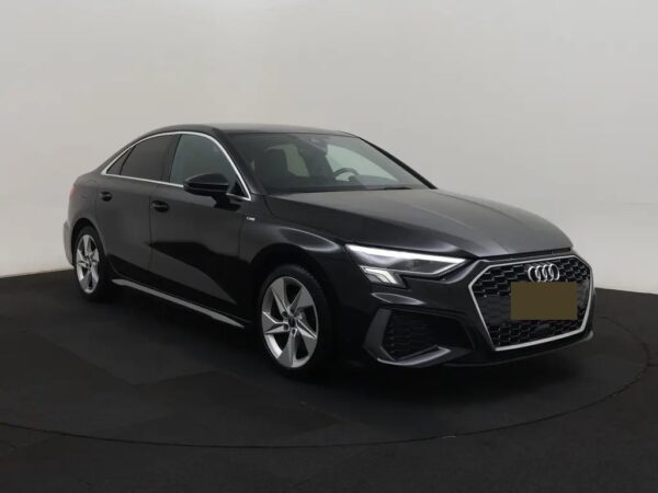 Audi A3 Limousine 30 TFSI Aut.