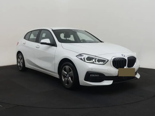 Photo 4 of 23 of WBA7K110707L48802 BMW 1-serie 116i Business Edition