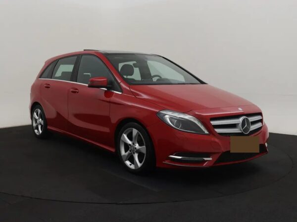 Photo 4 of 24 of WDD2462421J274756 Mercedes-Benz B-Klasse 180 Aut. Ambition