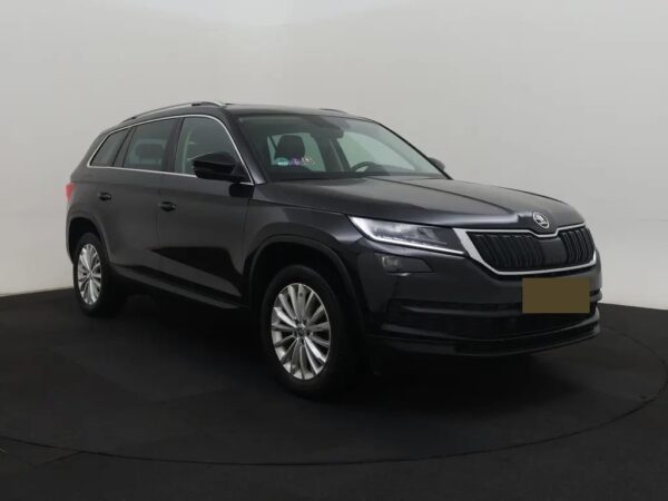 Photo 4 of 27 of TMBJB9NS0M8040020 Skoda Kodiaq 1.5 TSI Aut. Business Edition Pano