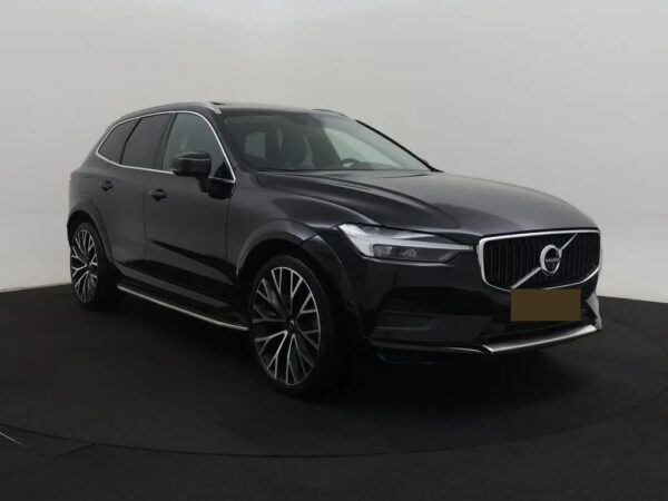 Volvo XC60 2.0 B5 Aut. Momentum Exclusive Pano