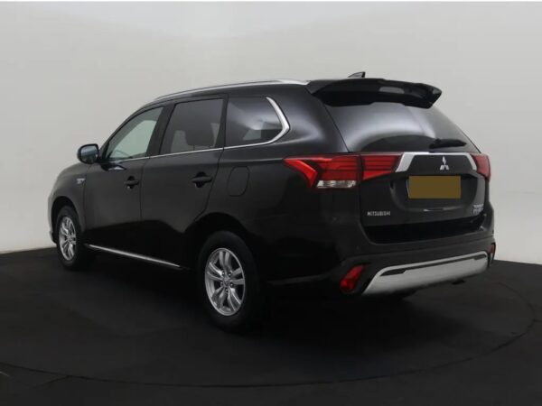 Mitsubishi Outlander 2.4 PHEV Pure LED