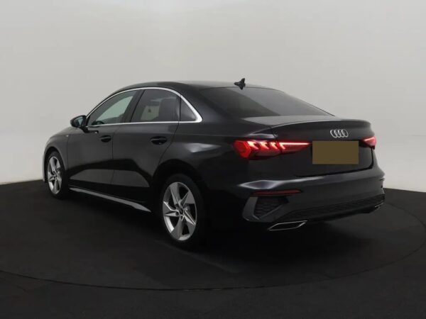 Audi A3 Limousine 30 TFSI Aut.
