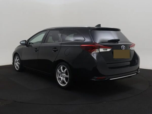 Toyota Auris Touring Sports 1.8 Hybrid Lease