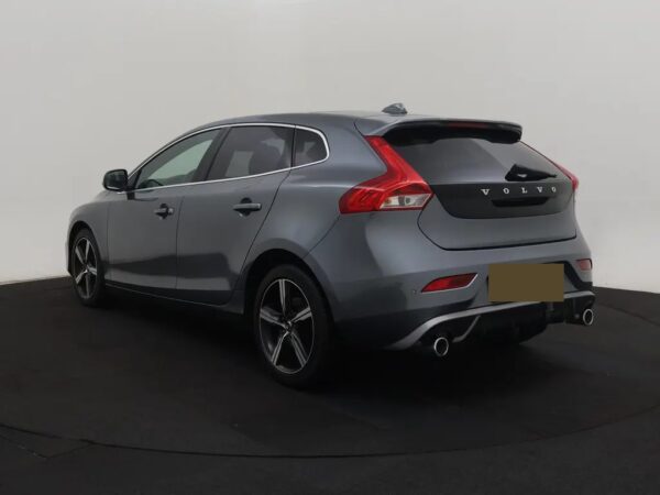 Volvo V40 2.0 D3 AUT. R-Design LED