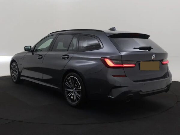 BMW 3 Serie Touring 320e Business Edition Plus M-Sport LED