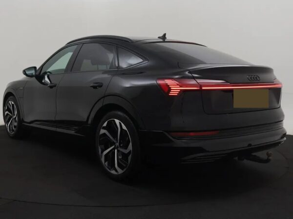 Photo 5 of 29 of WAUZZZGE2NB040737 Audi e-tron Sportback 55 Quattro Sportback Pro S-Line 95 kWh LED