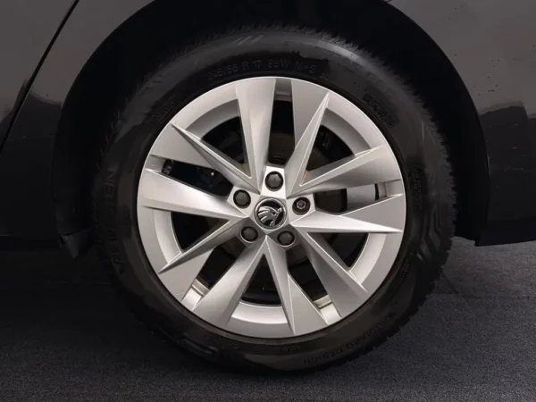 Skoda Octavia Combi 1.0 e-TSI Business Edition Plus Estate Aut.