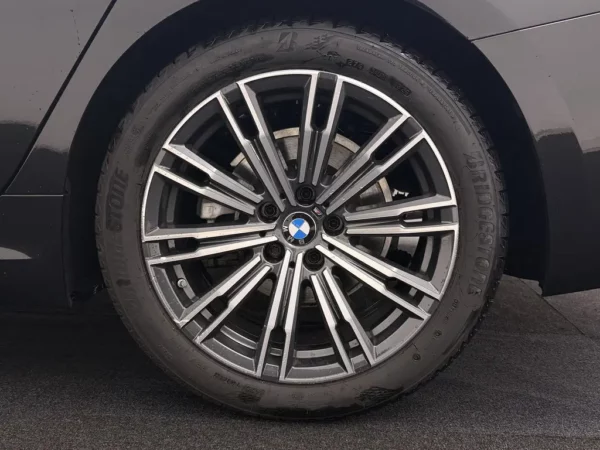 BMW 3-serie 320d AUT. xDrive High Ex. M-Sport