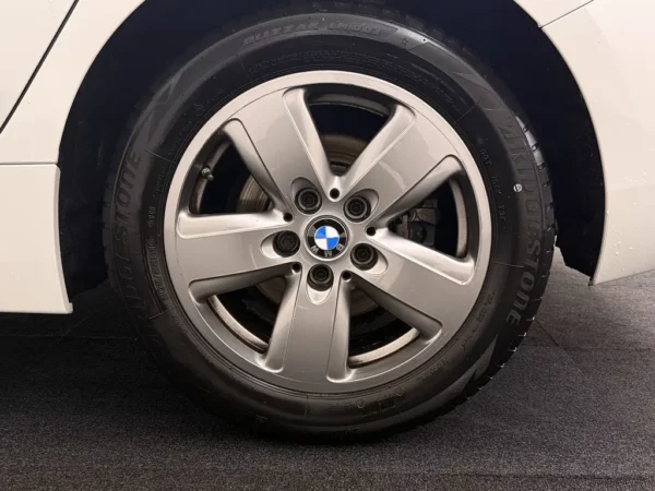 Photo 6 of 23 of WBA7K110707L48802 BMW 1-serie 116i Business Edition