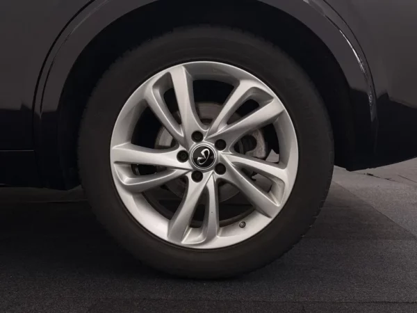 Photo 6 of 24 of SJKDDAH15U1002579 Infiniti Q30 1.6t Premium Navi