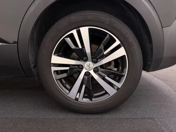 Photo 6 of 26 of VF3MRHNSRJL073812 Peugeot 5008 1.2 PureTech AUT. Allure 7p.
