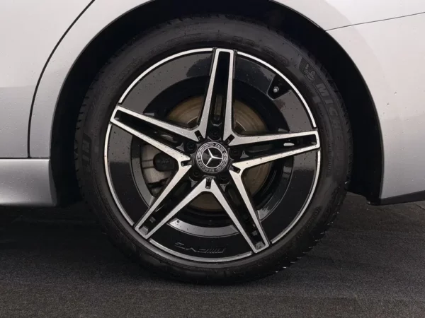 Mercedes-Benz C-Klasse 200 d AMG Line Pano