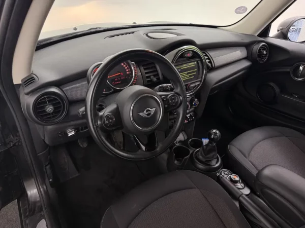MINI 3-deurs 1.5 Cooper Business Navi