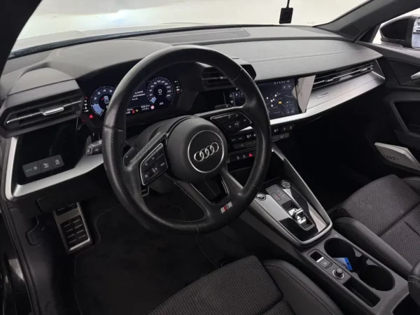 Audi A3 Limousine 30 TFSI Aut.
